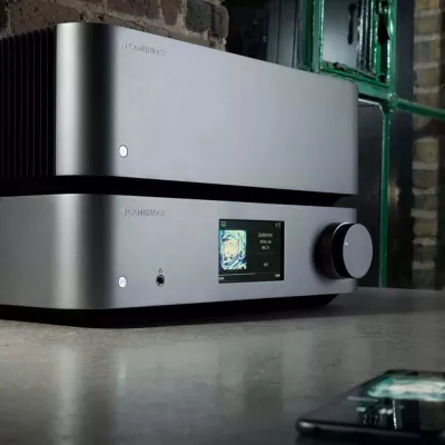 Cambridge Audio Edge NQ + Edge W | Préamplificateur avec lecteur réseau + Amplificateur de puissance stéréo à Genève | Digistore
