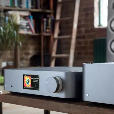 Cambridge Audio Edge NQ + Edge M | Préamplificateur avec lecteur réseau + Amplificateur de puissance mono à Genève | Digistore.c