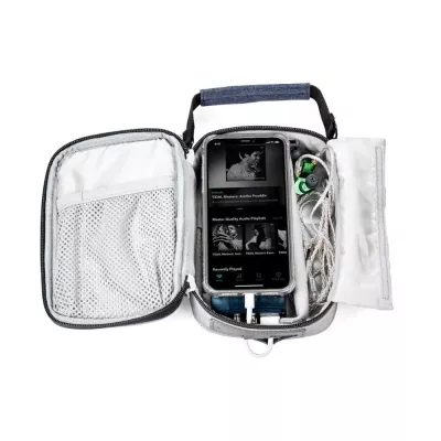 iFi Audio iTraveller | Étui polyvalent pour équipement audio portable à Genève | Digistore.ch