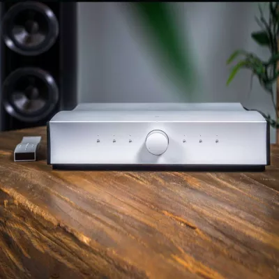 Mola Mola Kula | High-End Integrated Amplifier à Genève | Digistore.ch