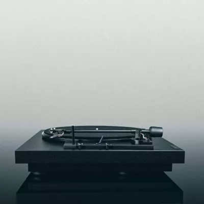 Pro-Ject Automat A1 (OM10) | Fully automatic entry-level turntable à Genève | Digistore.ch