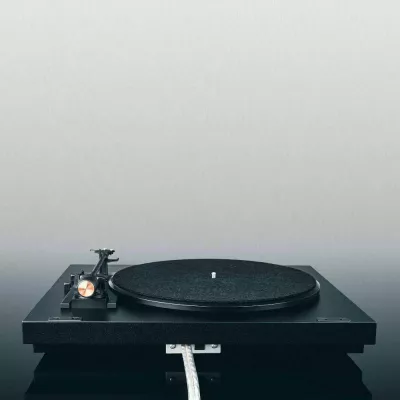 Pro-Ject Automat A1 (OM10) | Fully automatic entry-level turntable à Genève | Digistore.ch