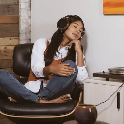 Audeze LCD-2 Rosewood & Cuir | Casque audio haut de gamme magnétostat avec boîtier en bois à Genève | Digistore.ch