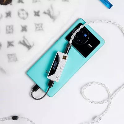 Shanling UA4 Silver | DAC USB et amplificateur de casque super portable à Genève | Digistore.ch
